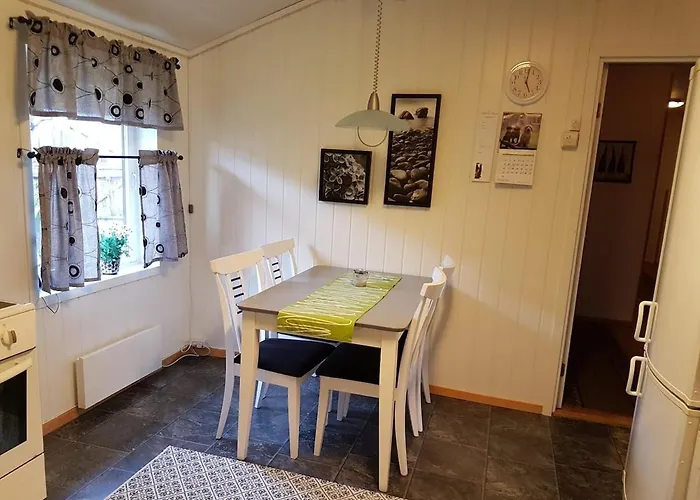 Vakantiehuis Charming House In Scenic Surroundings Tromsø